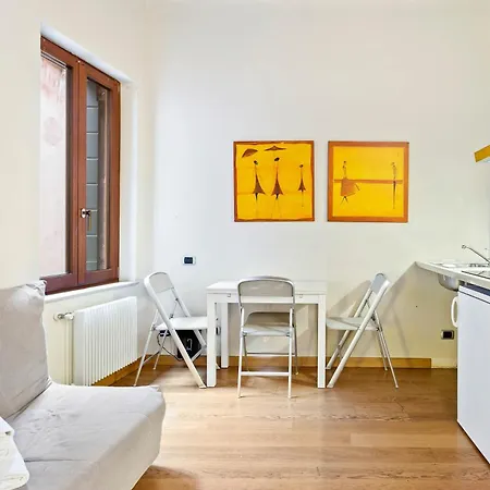 Torre Dell'orologio Apartman *